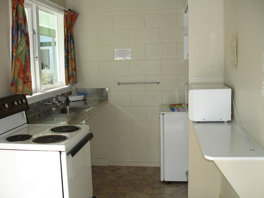 Alpine Holiday Apartments & Campground Hanmer Springs Exterior photo